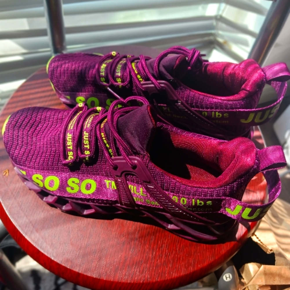Nike so so sneakers